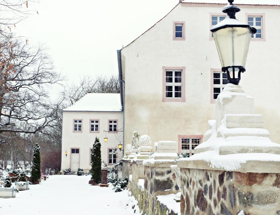 Event- Kultur & B&B Kunst Schloss Neuenhagen Uebernachten Im Denkmal Bad Freienwalde Luaran gambar