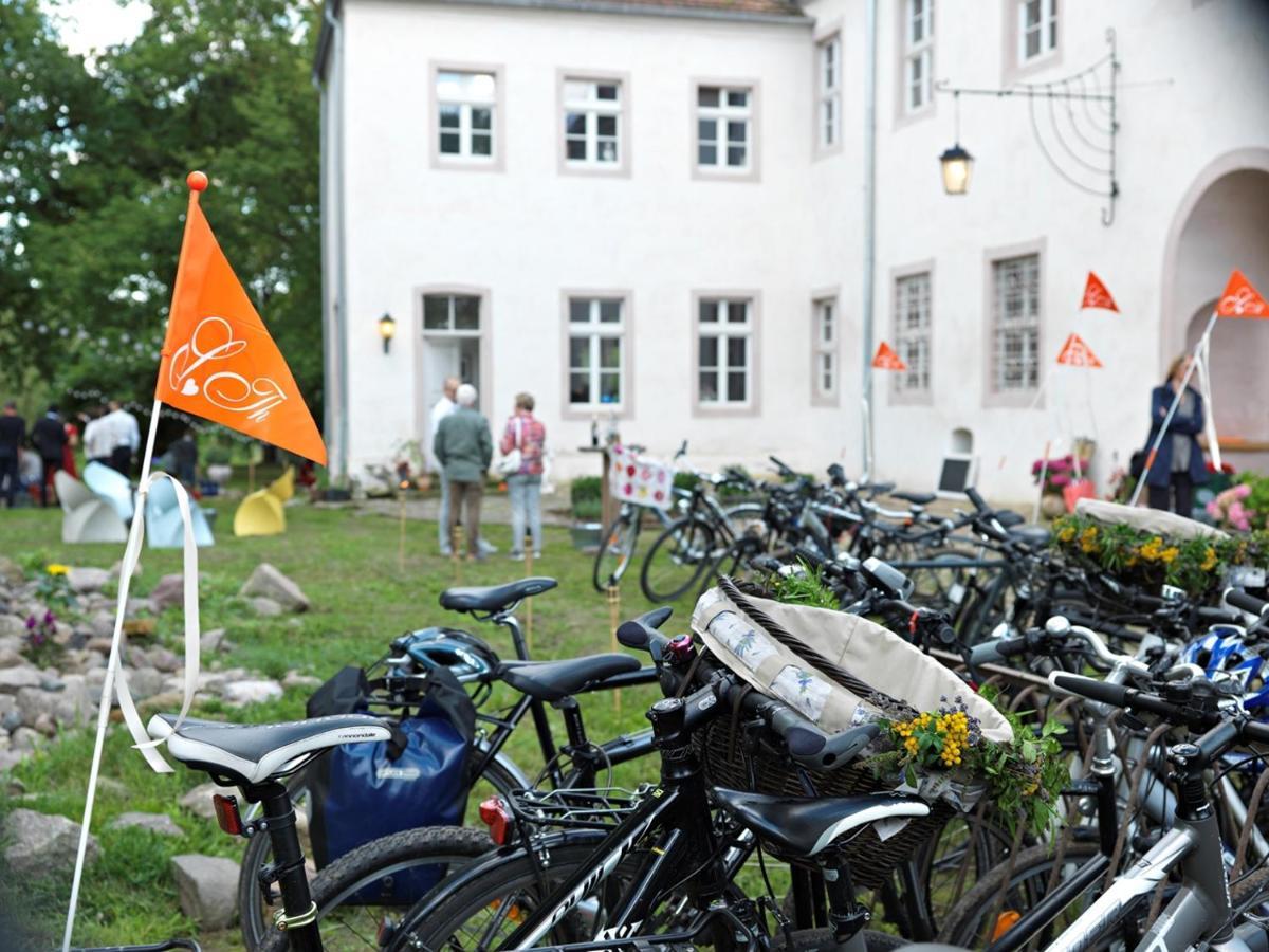 Event- Kultur & B&B Kunst Schloss Neuenhagen Uebernachten Im Denkmal Bad Freienwalde Luaran gambar