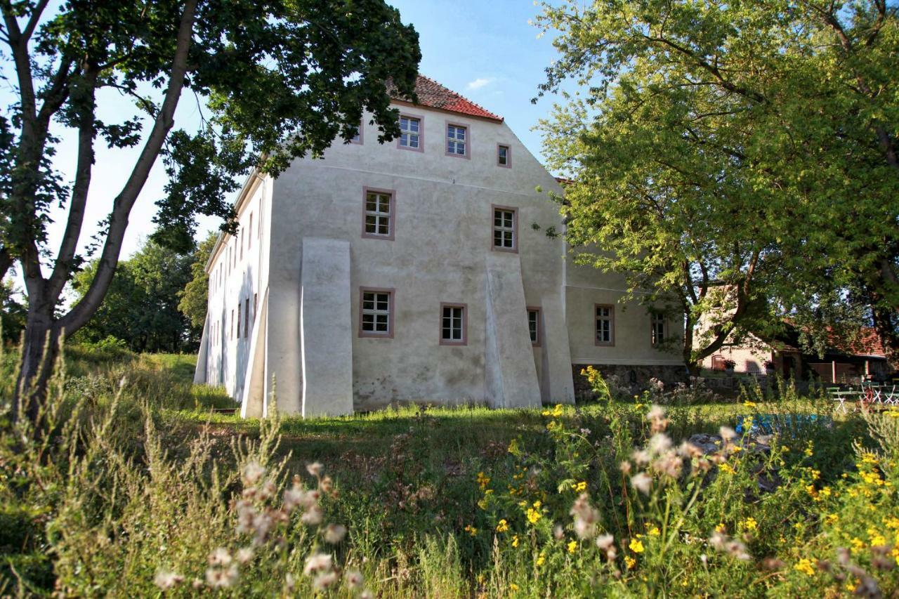 Event- Kultur & B&B Kunst Schloss Neuenhagen Uebernachten Im Denkmal Bad Freienwalde Luaran gambar